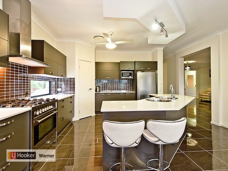 9 Wessling Close, Cashmere QLD 4500