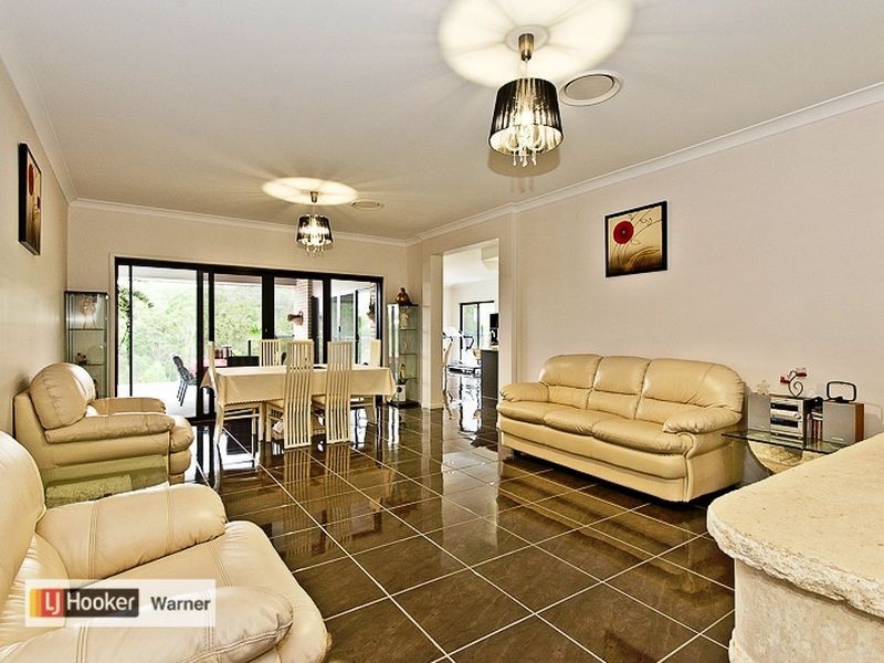 9 Wessling Close, Cashmere QLD 4500