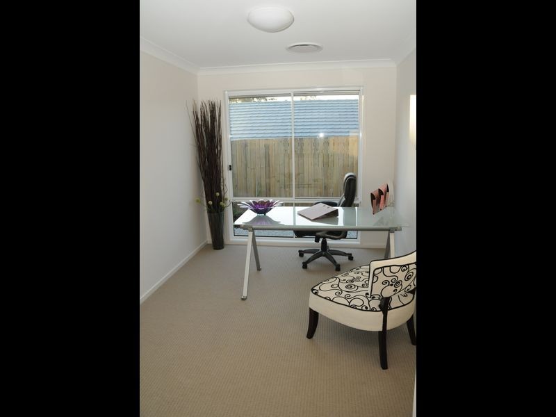 5 Perrins Close, Warner QLD 4500