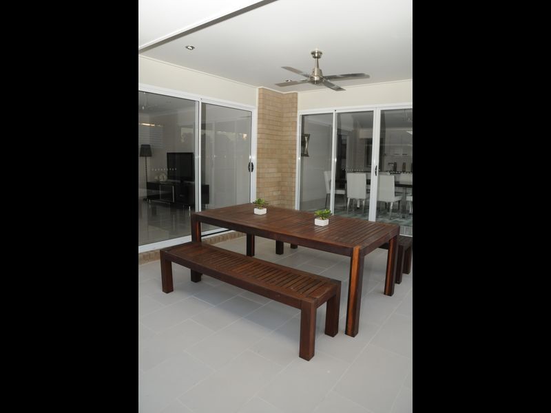 5 Perrins Close, Warner QLD 4500