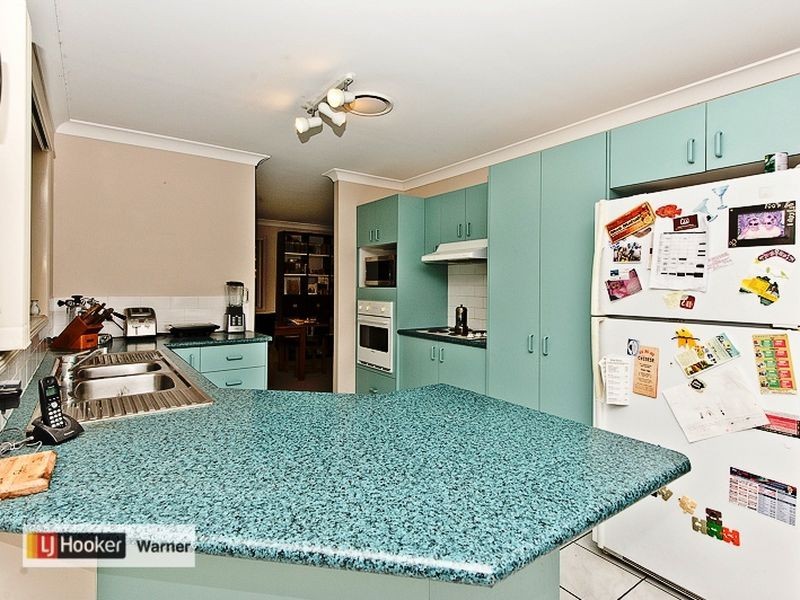 13 Silvereye Crescent, Albany Creek QLD 4035