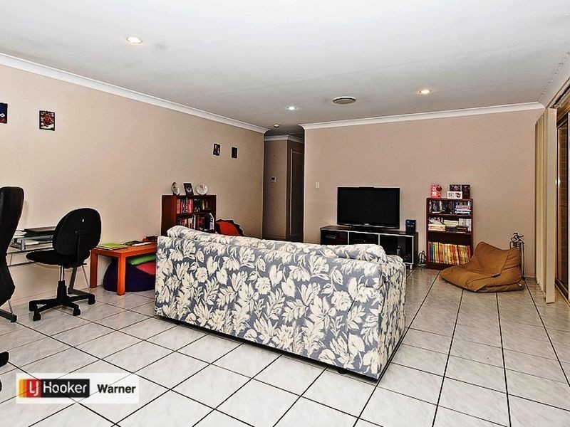 13 Silvereye Crescent, Albany Creek QLD 4035