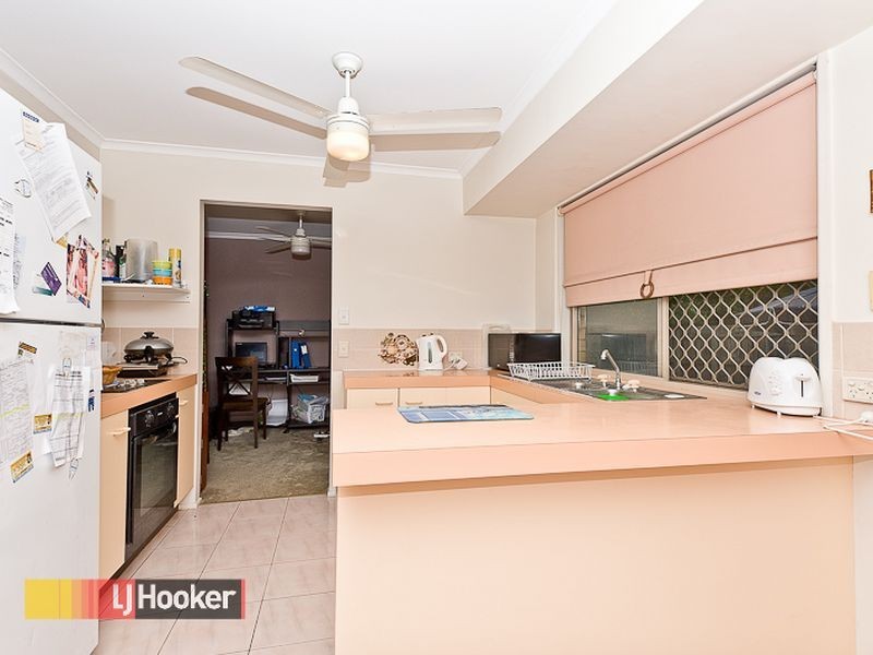 747 South Pine Road, Albany Creek QLD 4035