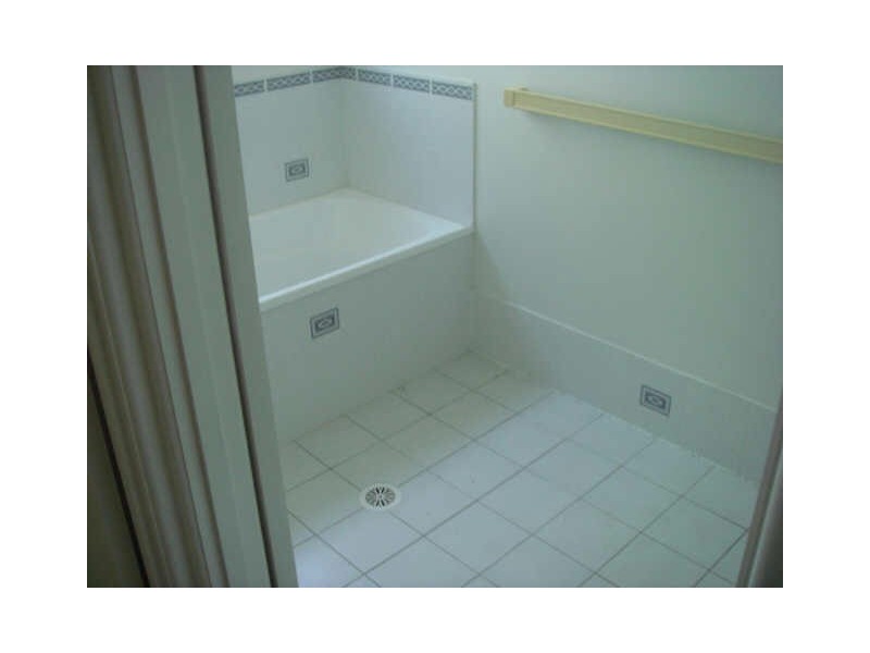 Eatons Hill QLD 4037