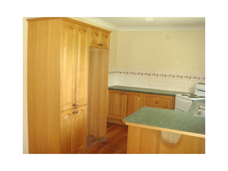 8 Tennyson Street, Strathpine QLD 4500