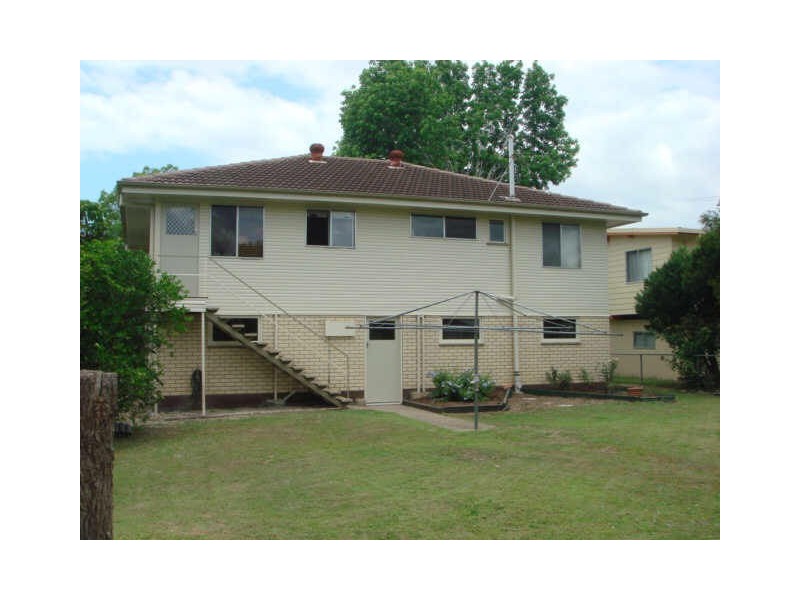 8 Tennyson Street, Strathpine QLD 4500