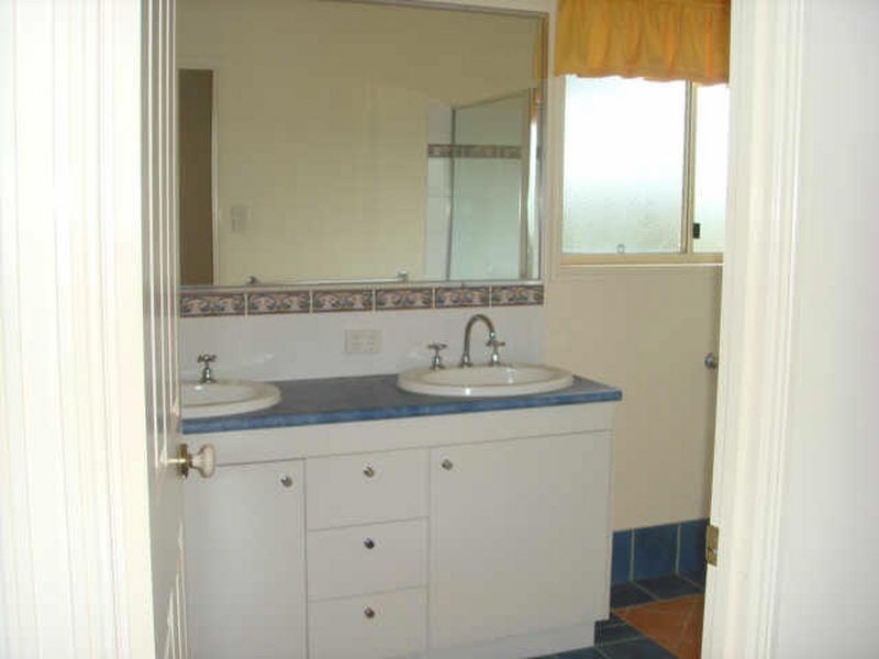 3 Poona Court, Albany Creek QLD 4035