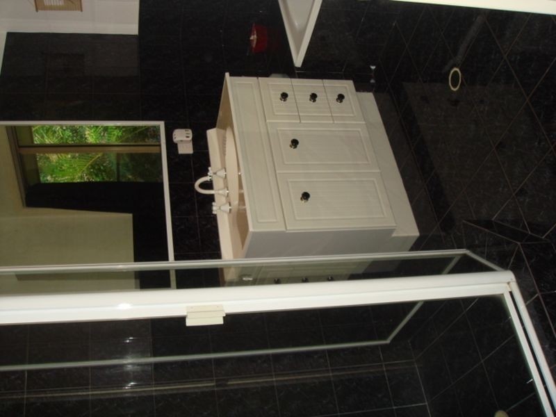 Eatons Hill QLD 4037