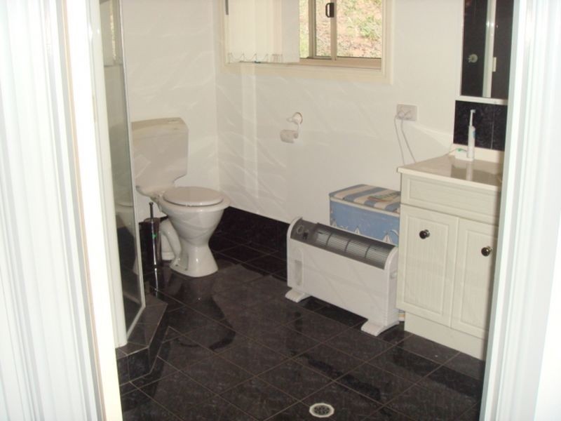 Eatons Hill QLD 4037