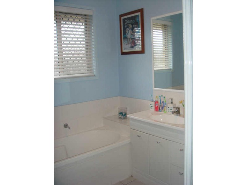 17 Sonata Drive, Warner QLD 4500