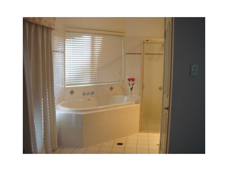 Warner QLD 4500