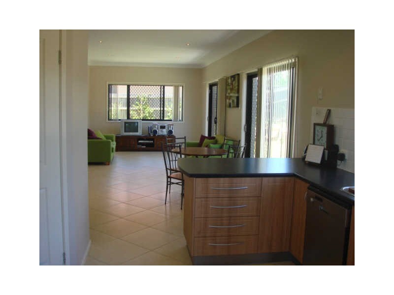 17 Parry Street, North Lakes QLD 4509