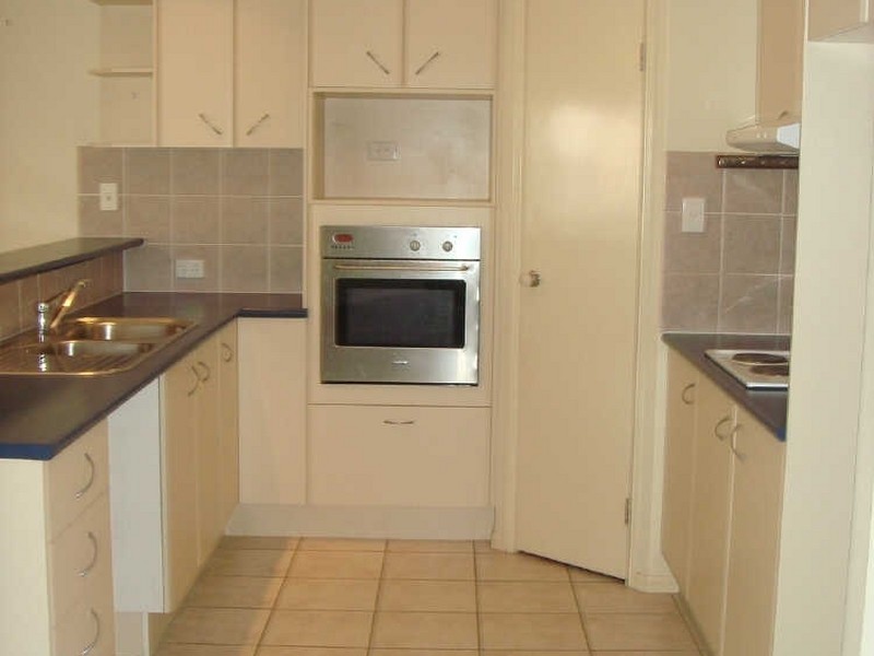 10 Coolgardie Court, Arana Hills QLD 4054