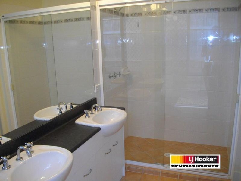 8 Sassafras Court, Warner QLD 4500