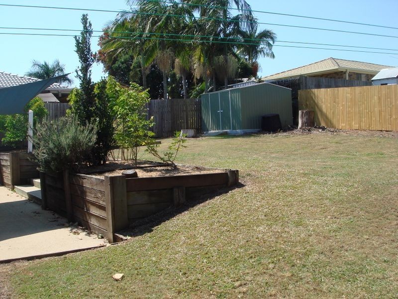 24 Flamingo Drive, Albany Creek QLD 4035