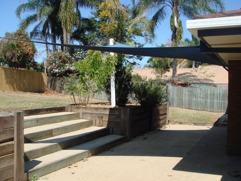 24 Flamingo Drive, Albany Creek QLD 4035