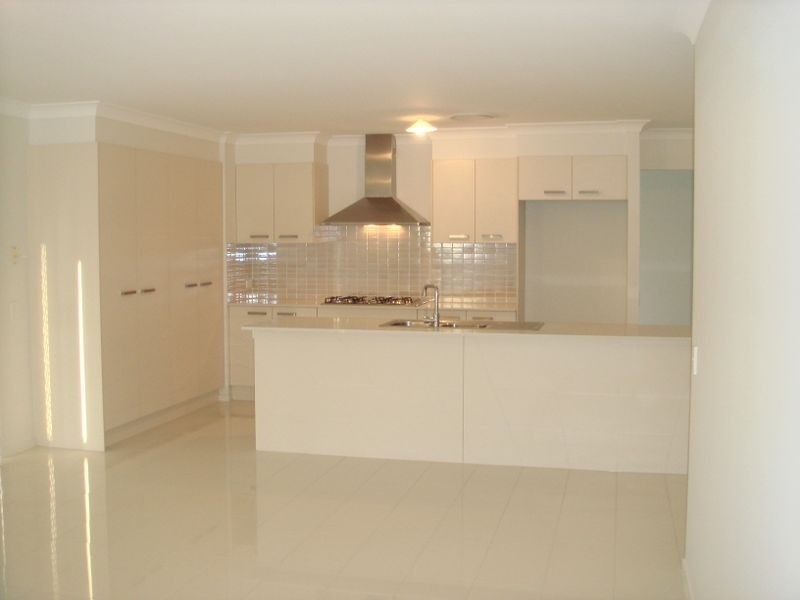Warner QLD 4500
