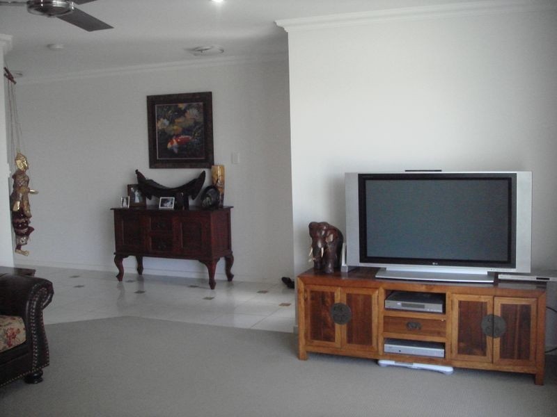 Warner QLD 4500