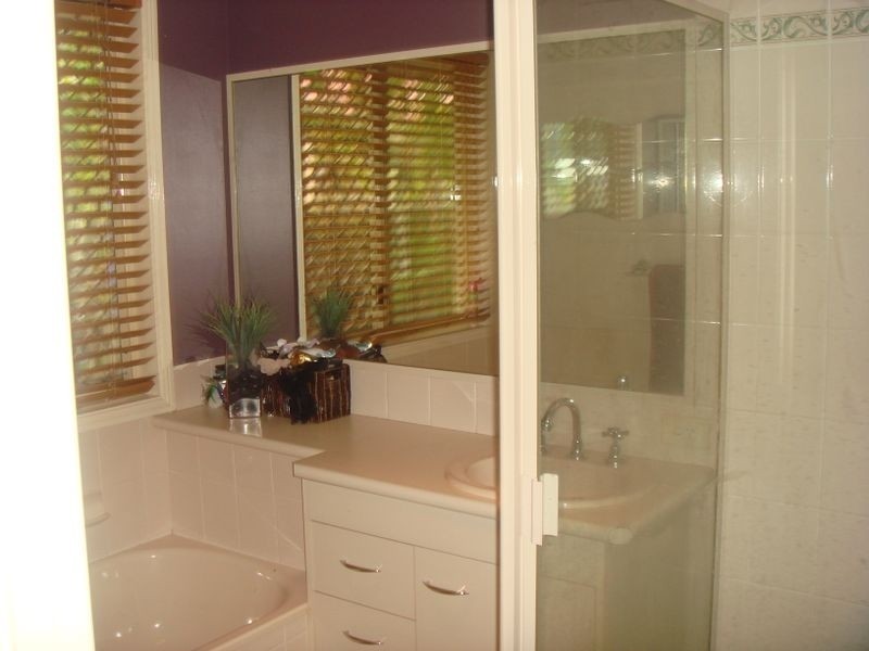 Warner QLD 4500