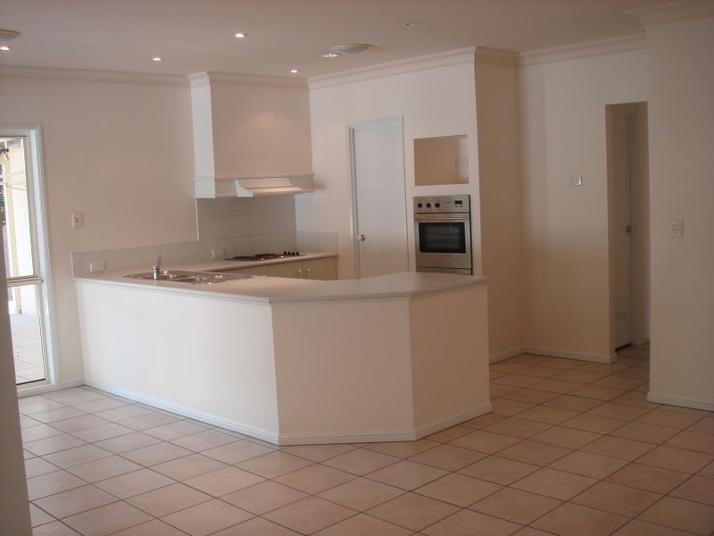 11 Red Gum Close, Bridgeman Downs QLD 4035