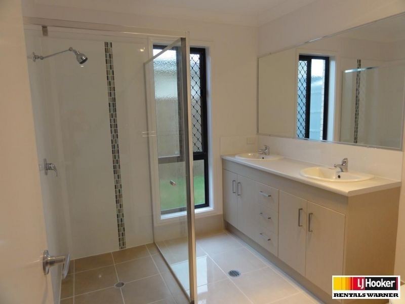 8B Columbus Court, Bray Park QLD 4500