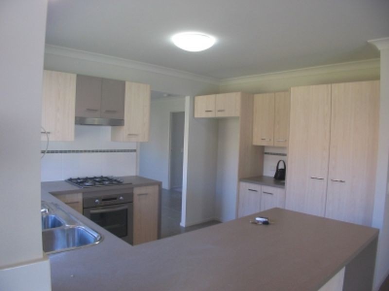 39 Cyperus Crescent, Carseldine QLD 4034