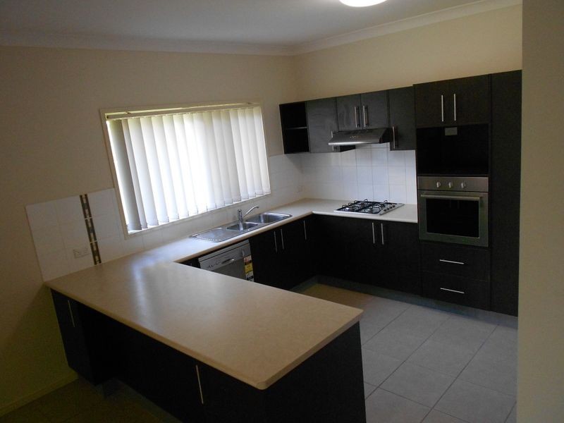 4 Versace Avenue, Bray Park QLD 4500