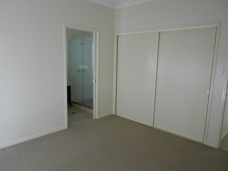 4 Versace Avenue, Bray Park QLD 4500