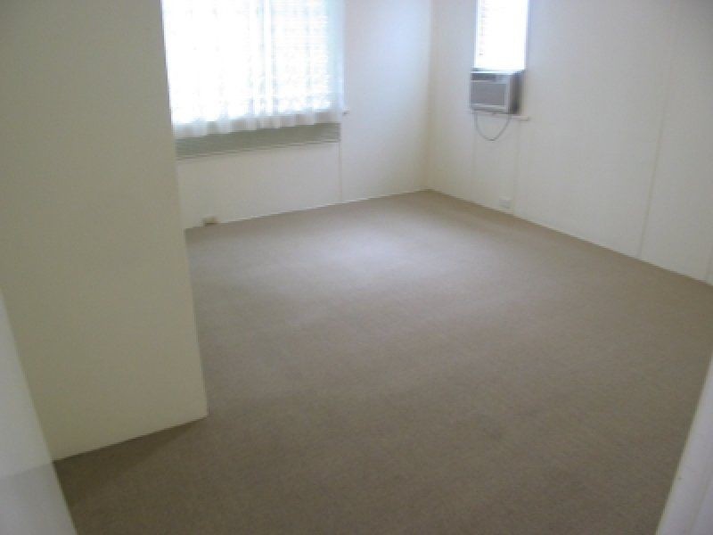 9 Thirteenth Av, Kedron QLD 4031