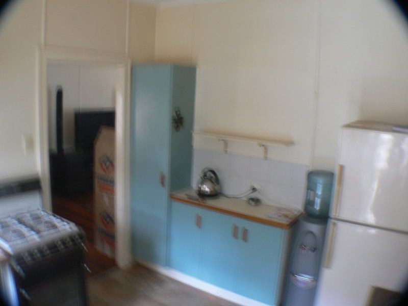 9 Thirteenth Av, Kedron QLD 4031