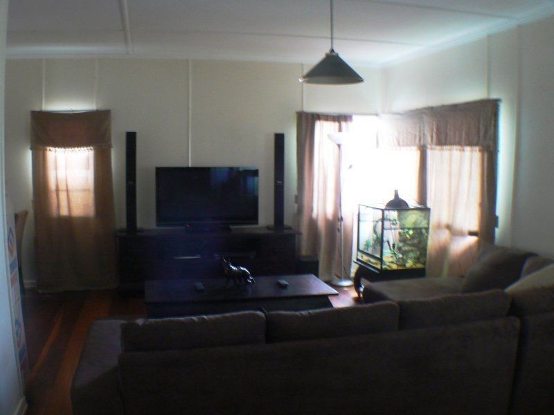 9 Thirteenth Av, Kedron QLD 4031