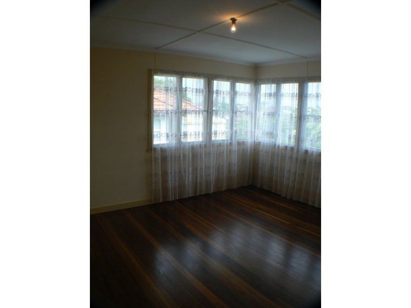 102 Armfield Street, Stafford QLD 4053