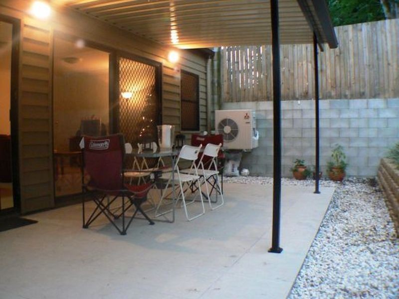 4/15 Curwen Tce, Chermside QLD 4032