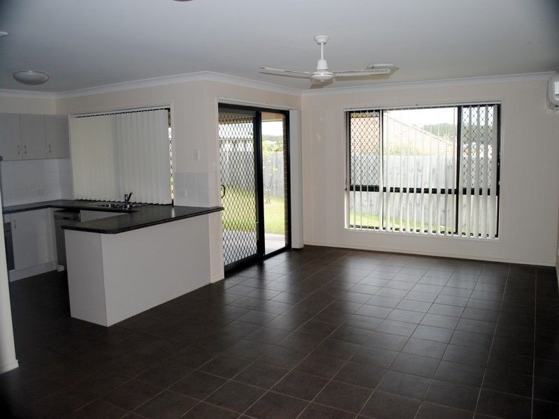16 Tenzing Ct, Warner QLD 4500
