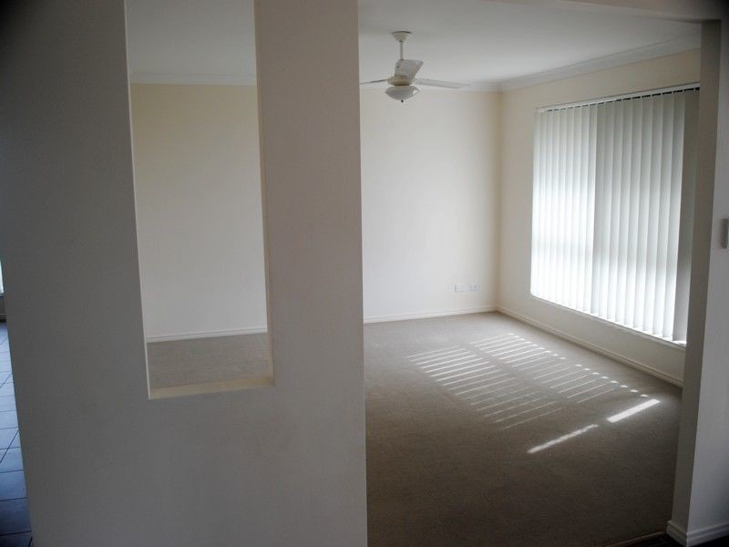 16 Tenzing Ct, Warner QLD 4500