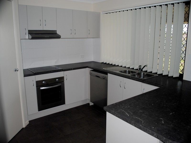 16 Tenzing Ct, Warner QLD 4500