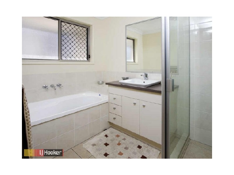 Warner QLD 4500