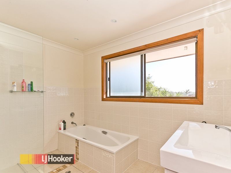 2 Wylah Ct, Albany Creek QLD 4035