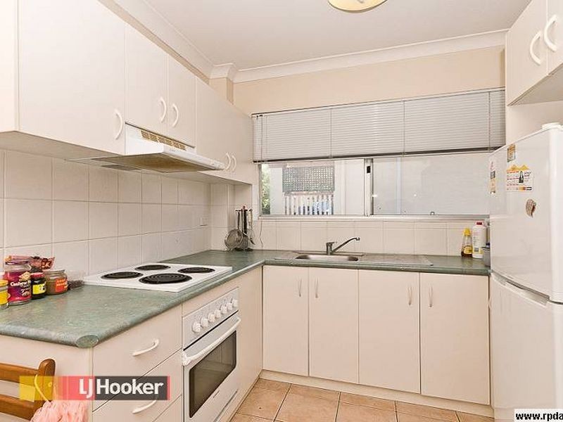 2/31 Hall Street, Chermside QLD 4032