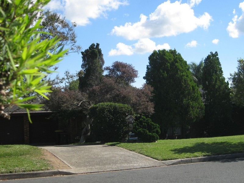 10 Bellamy Farm Road, West Pennant Hills NSW 2125