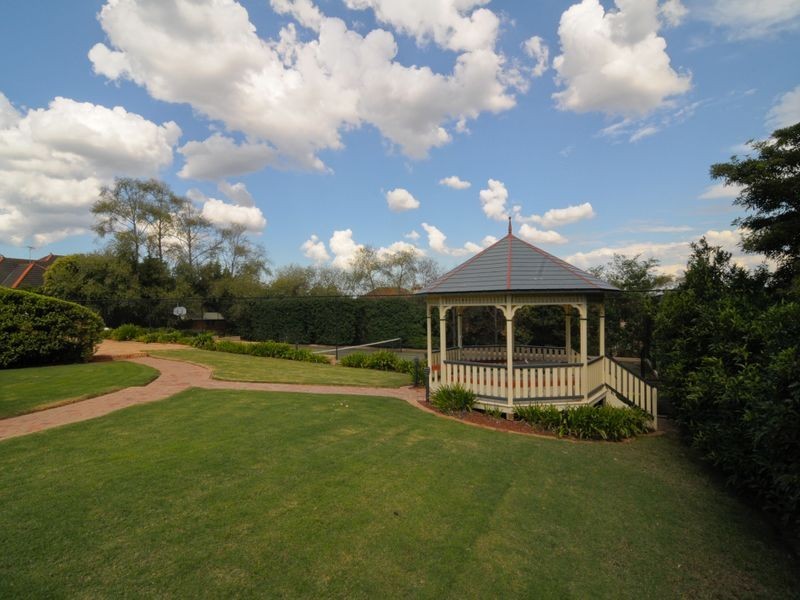6 Lonsdale Place, West Pennant Hills NSW 2125