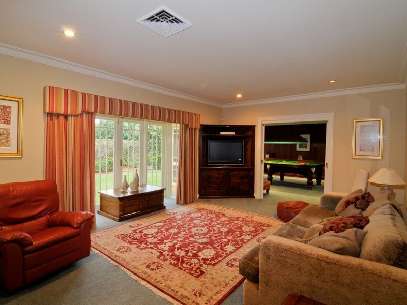 6 Lonsdale Place, West Pennant Hills NSW 2125