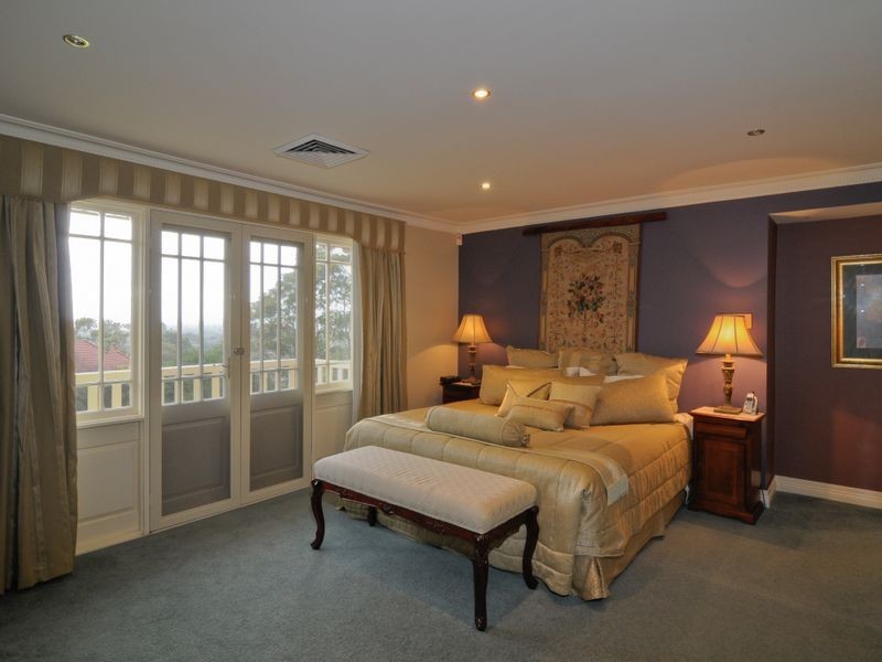 6 Lonsdale Place, West Pennant Hills NSW 2125