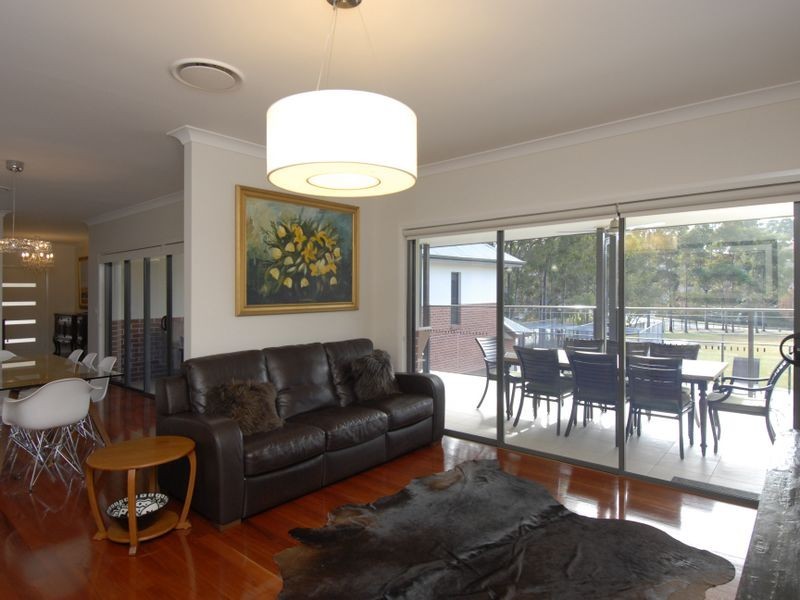 2 Springthorpe Way, Castle Hill NSW 2154