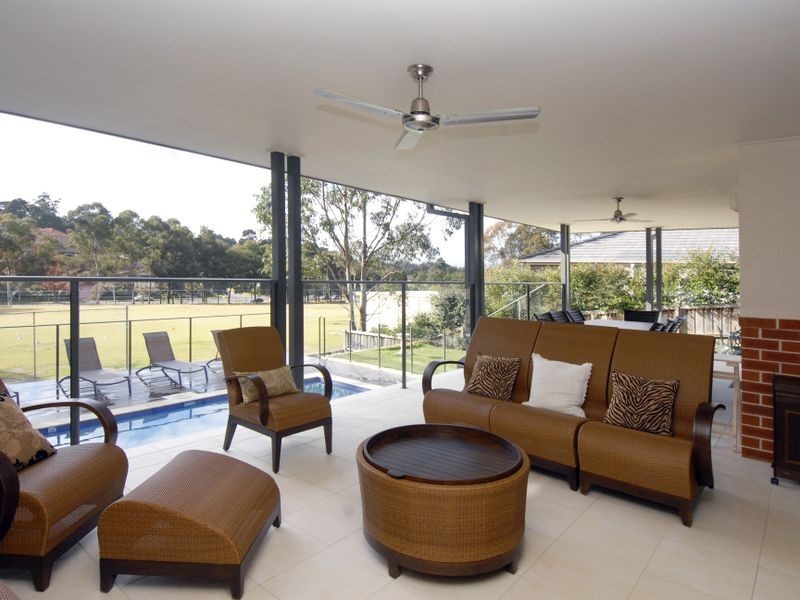 2 Springthorpe Way, Castle Hill NSW 2154