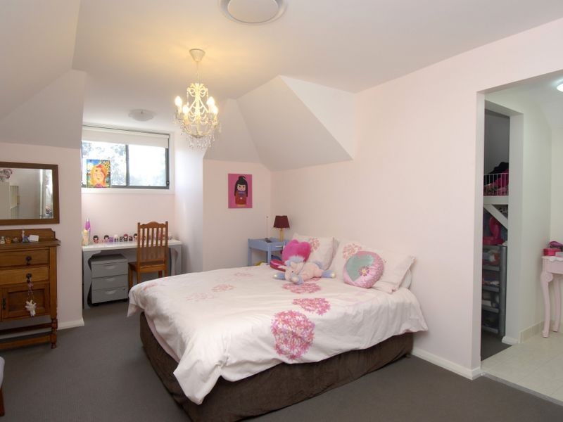 2 Springthorpe Way, Castle Hill NSW 2154