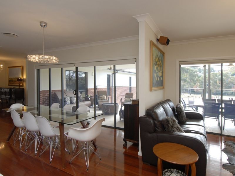 2 Springthorpe Way, Castle Hill NSW 2154