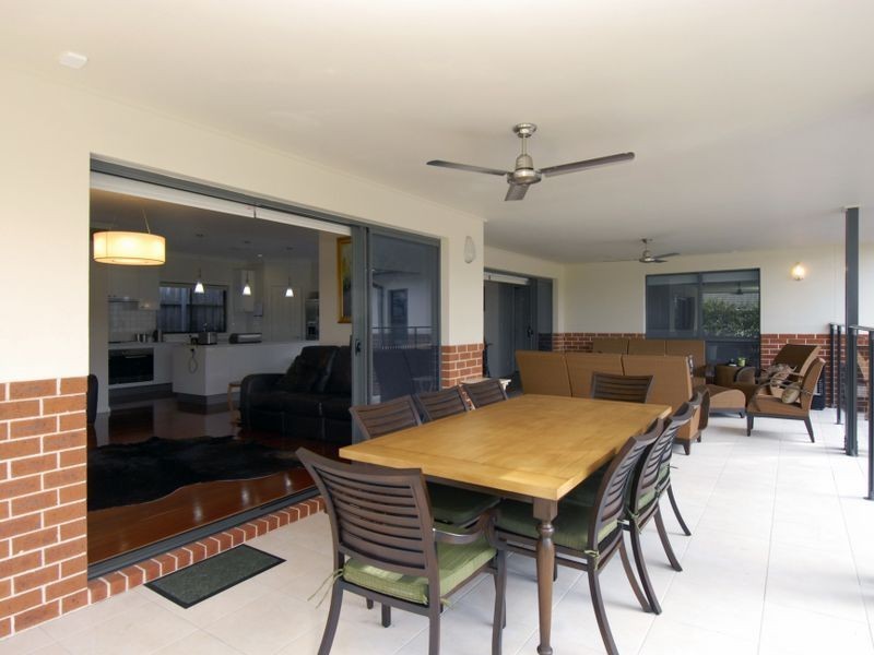 2 Springthorpe Way, Castle Hill NSW 2154