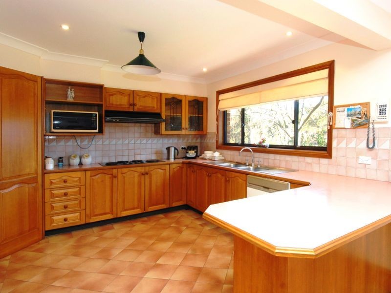 6 Woodleaf Close, West Pennant Hills NSW 2125