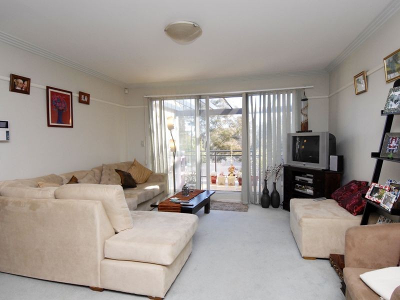 33/392 – 4 Windsor Road, Baulkham Hills NSW 2153
